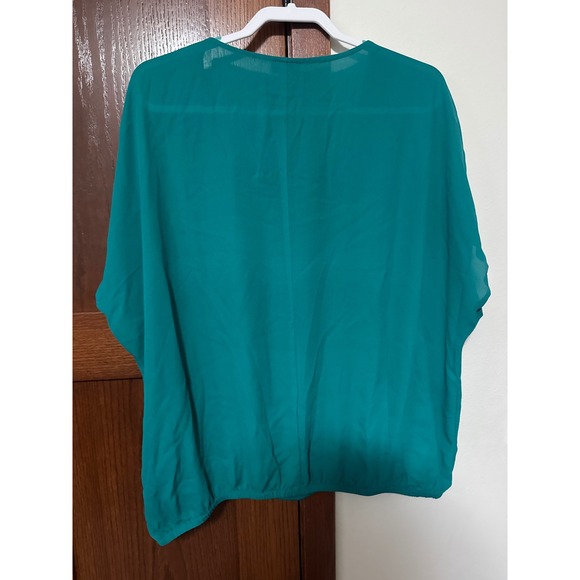 Torrid Teal Green Ruched Sleeve V Neck Dolman Top Plus Size 1 - Picture 3 of 3